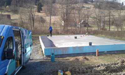 VÝSTAVBA RD V HUSLENKÁCH