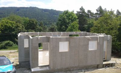 VÝSTAVBA RD V POZLOVICIACH