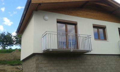 VÝSTAVBA RD V POZLOVICIACH